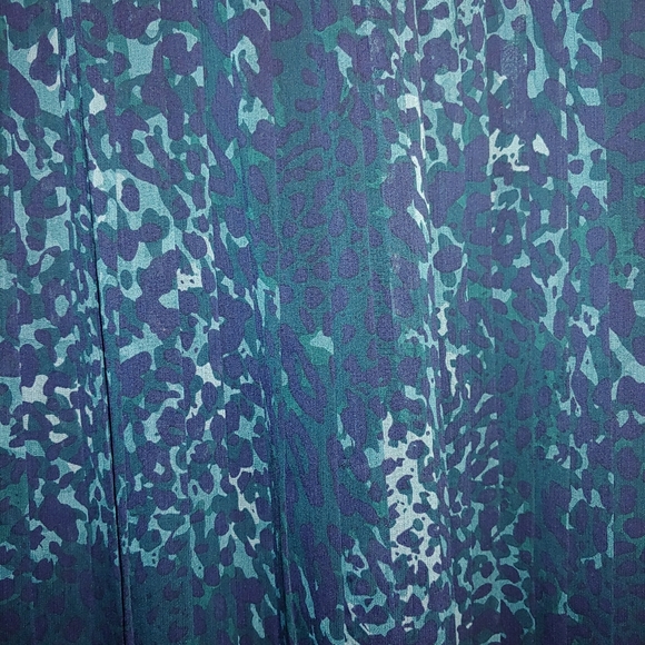 Pleated Animal Print Banana Republic Skirt - Picture 2 of 7